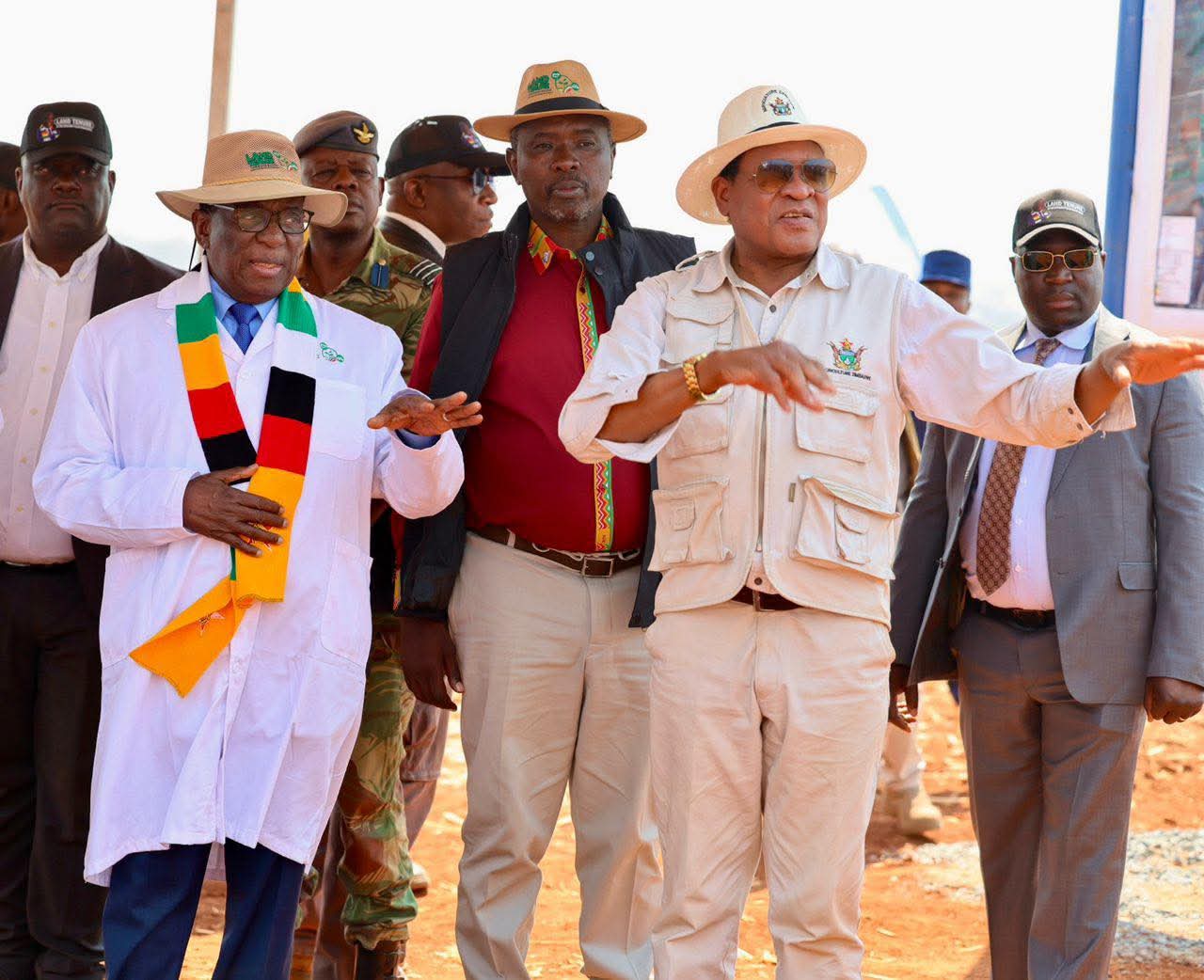 1 000 farmers receive title deeds under Presidential programme