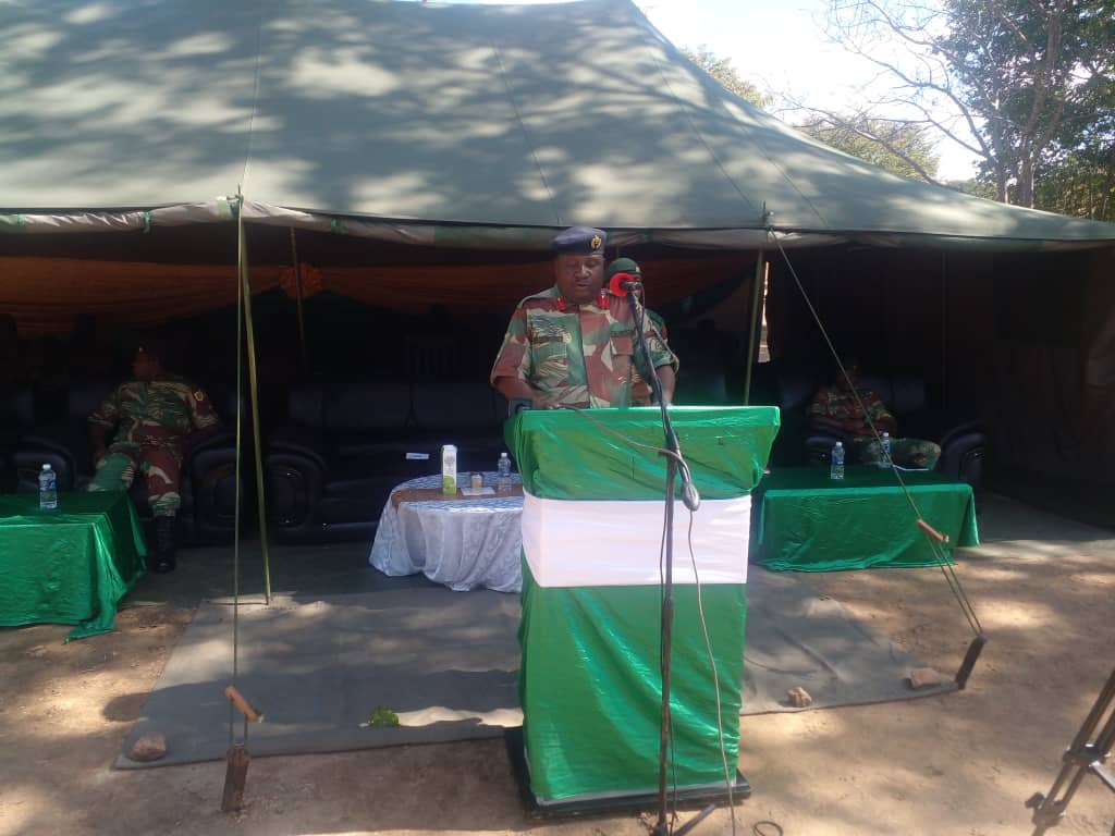 Colonel Zhou urges section commander graduates to uphold discipline, leadership